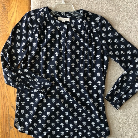 Navy LOFT Blouse - Picture 1 of 4